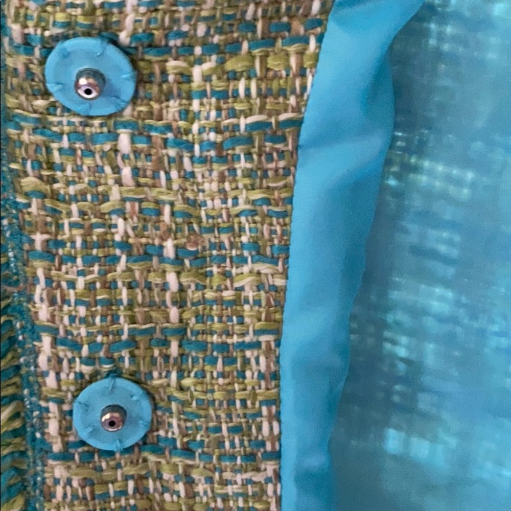 Blazer - Picture 4 of 5